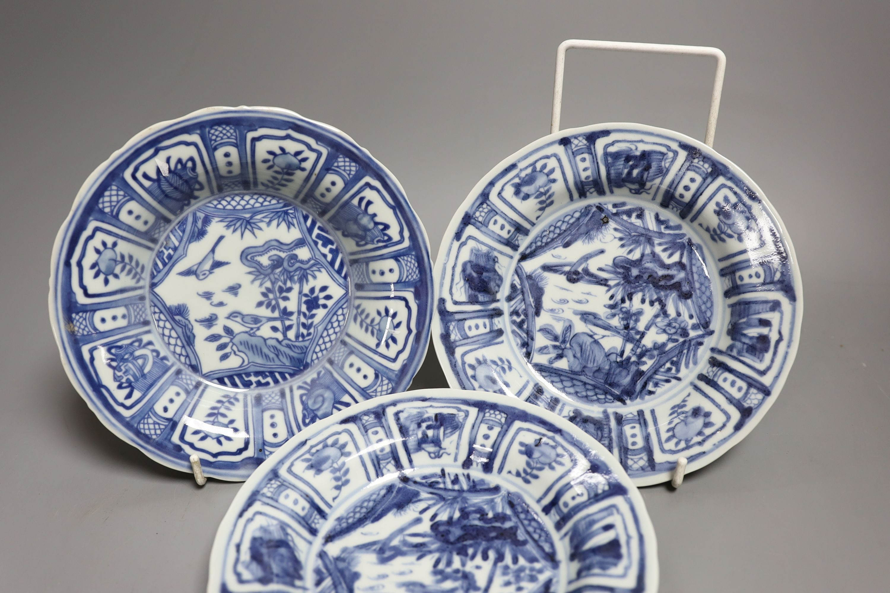 Three Chinese blue and white kraak style porcelain plates - 16.5cm diameter